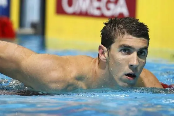 Phelps podría regresar a Río 2016