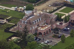 Beckham venden 'Beckingham Palace' para comprar mansión en Londres