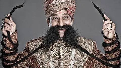 Hindú, el hombre con el bigote más largo del mundo