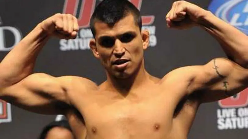 Mexicano Efraín Escudero regresa a UFC