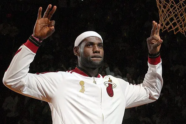 LeBron James, uno de los referentes de Miami | AP