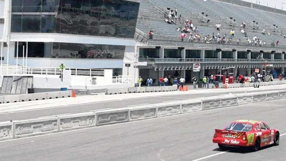 Pista para el GP de México atravesará el Foro Sol
