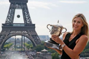 Sharapova presume título de Roland Garros