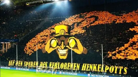 Afición del Borussia Dortmund, una muestra de entrega