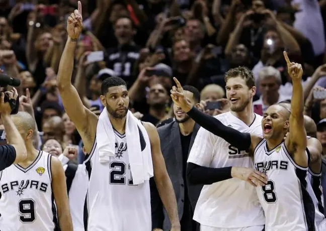 Spurs se une a los más grandes de la NBA