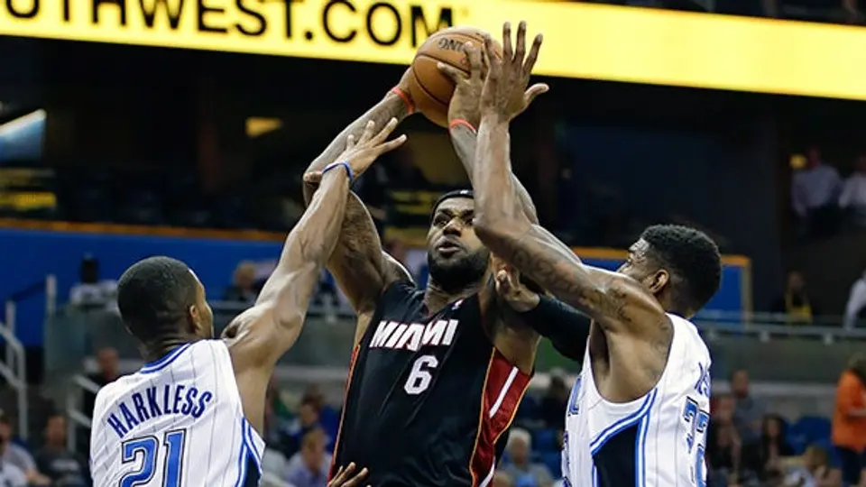 LeBron orquesta la paliza del Heat sobre Orlando