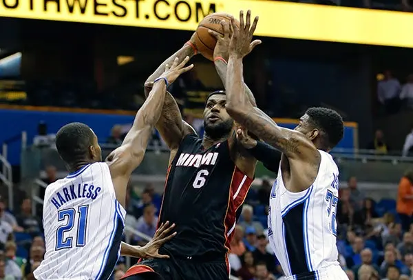 LeBron orquesta la paliza del Heat sobre Orlando