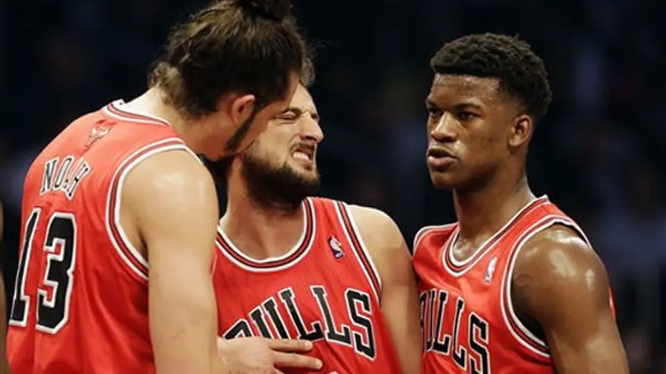 Noah y Belinelli guían a los Bulls a la siguiente ronda