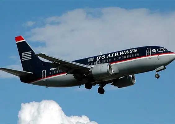 US Airways causa polémica con tuit porno