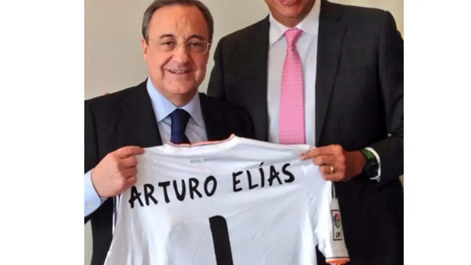 Elías Ayub agradece a Florentino el cariño al Real Oviedo