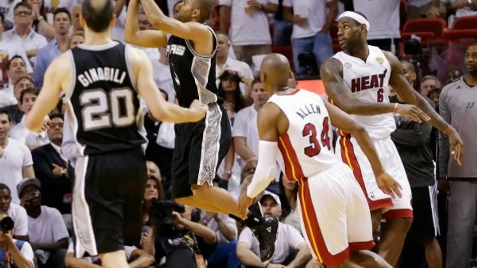 Spurs van por el segundo golpe en casa del Heat