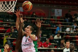 México vence a Jamaica y tiene un pie en Mundial de Basquetbol