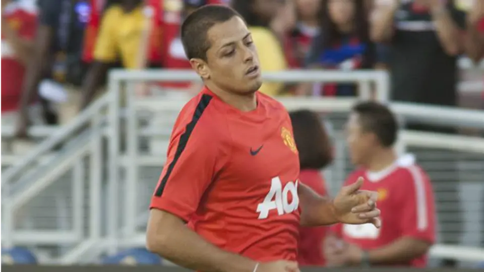 Chicharito participa en la victoria del Manchester United