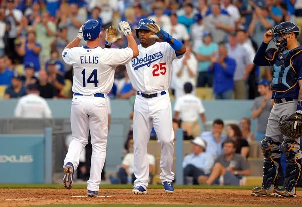 Dodgers barre en la serie con los Rays