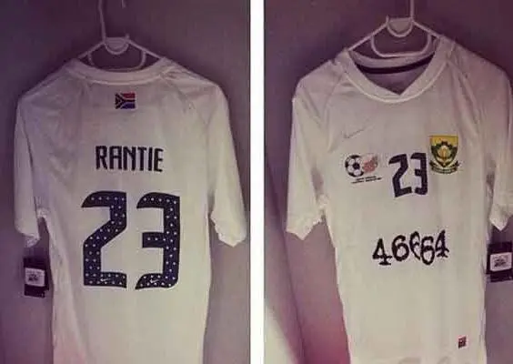 Sudáfrica homenajea a Mandela en su playera