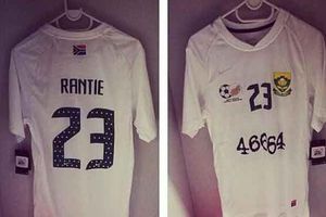 Sudáfrica homenajea a Mandela en su playera