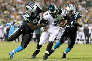 Filadelfia logra cerrada victoria contra Carolina