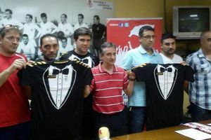 Equipo del ascenso español vestirá de 'smoking'