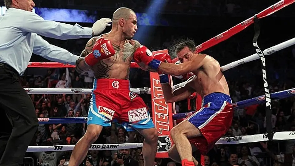 Miguel Ángel Cotto regresa con triunfo al boxeo
