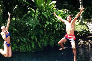 Sami Khedira se lleva a su 'Jane' a la selva