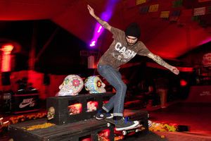 Se llevó a cabo en Xochimilco el evento 'Patinando con los muertos'