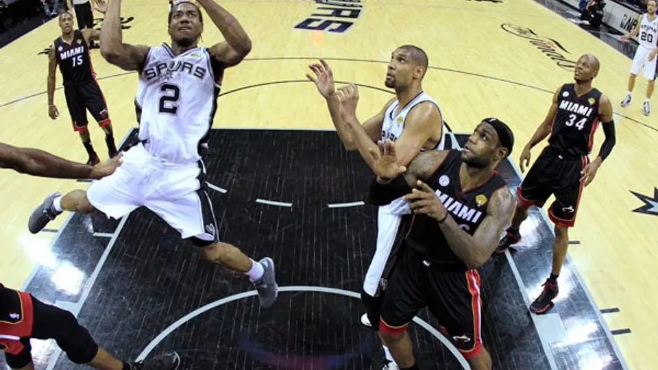 Tensión total en el Juego 5 entre Spurs y Heat