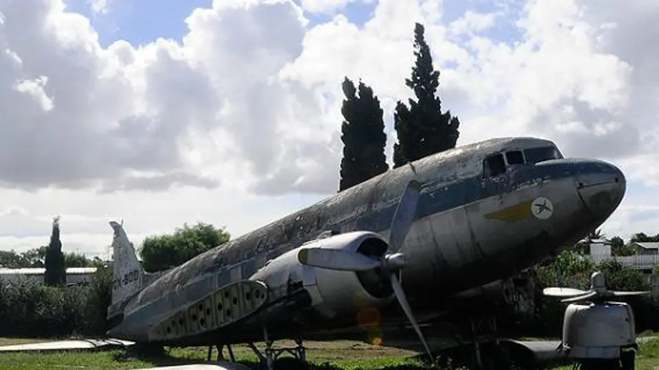 Avión de 1940 restaurado para presentar 'Maracaná, la película'