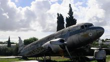 Avión de 1940 restaurado para presentar 'Maracaná, la película'