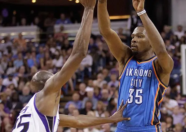 Racha de puntos de Durant se queda en 41 juegos