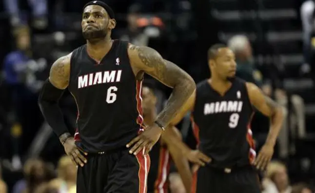 LeBron desea contrato millonario como el de Cabrera