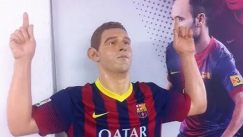 Messi, inmortalizado en estatua de estuco y cartón