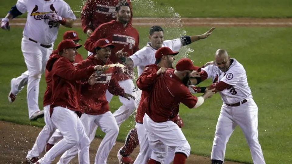 Cardenales se lleva el primer juego de la Serie ante Dodgers
