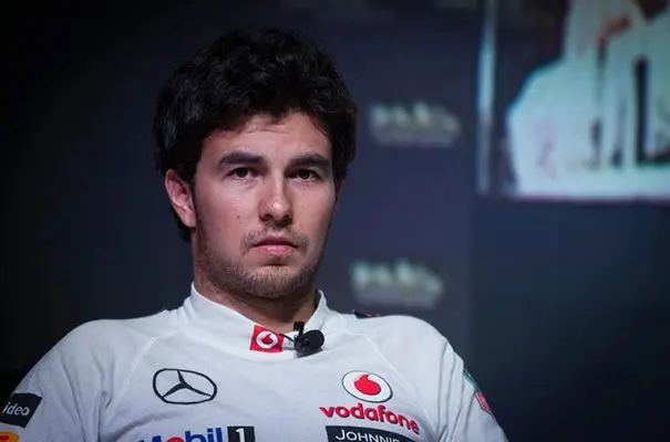 McLaren 'ayuda' a Checo a ir a Force India