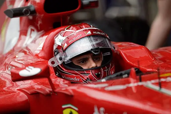 Ferrari califica de excesiva la sanción a Massa en Brasil