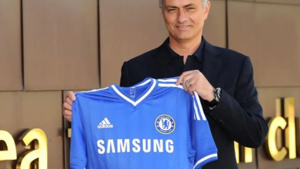 Chelsea hace oficial la llegada de Mourinho