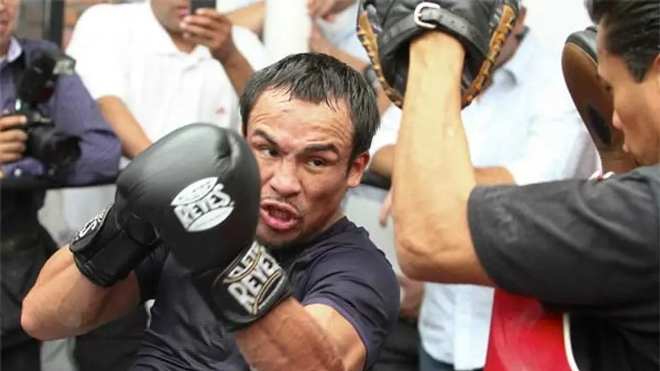'Dinamita' inicia sesiones de sparring para enfrentar a Bradley