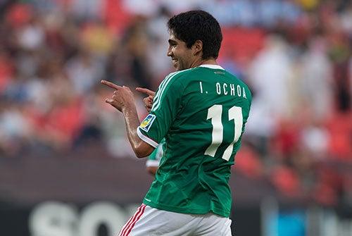 Ochoa se convirtió en héroe con un doblete | MEXSPORT