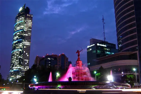 Ciudad de México reestrena 110 fuentes rehabilitadas