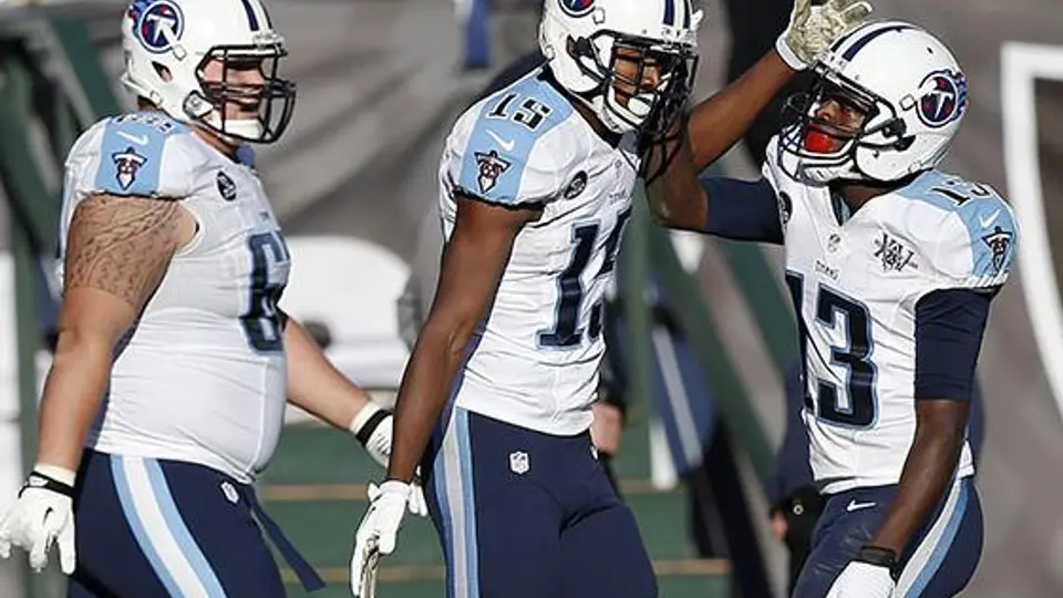 Titanes se impone a Raiders y se mete en pelea por playoffs