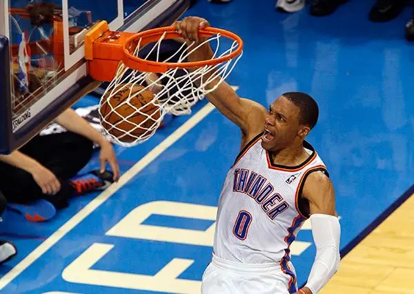 Westbrook guía al Thunder a empatar la Final del Oeste