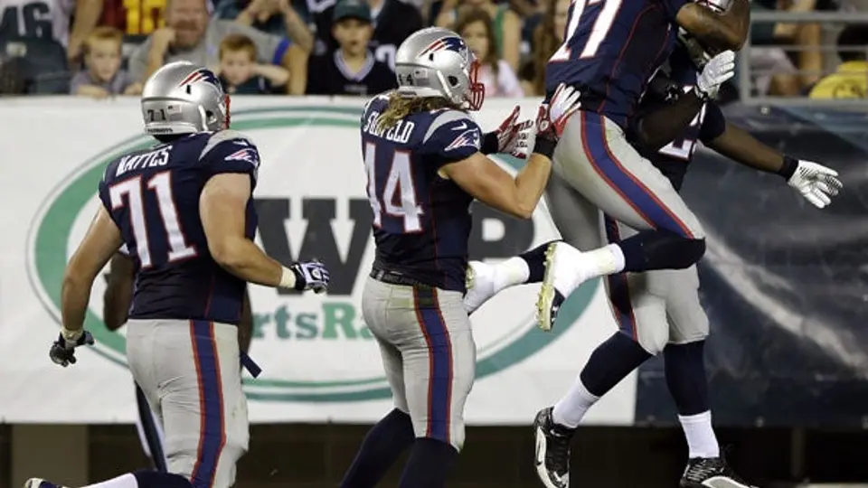 Patriotas impone su ley ante Filadelfia
