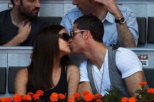 CR7 e Irina Shayk muestran su amor en el Abierto de Madrid