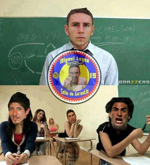 El 'maestro' Layún instruye a sus 'alumnos' universitarios | ESPECIAL