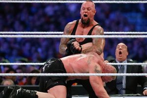 Undertaker sufre conmoción cerebral severa tras Wrestlemania