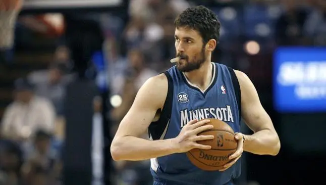 Cavaliers busca conseguir a Kevin Love