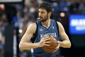 Cavaliers busca conseguir a Kevin Love