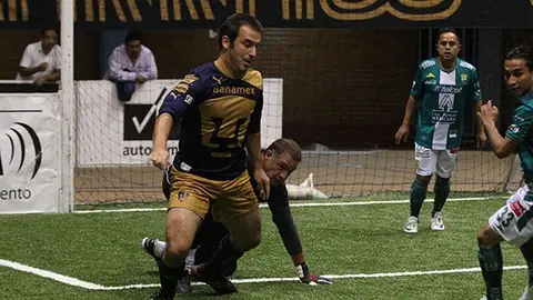Pumas-Estudiantes, la Final del Futbol Indoor