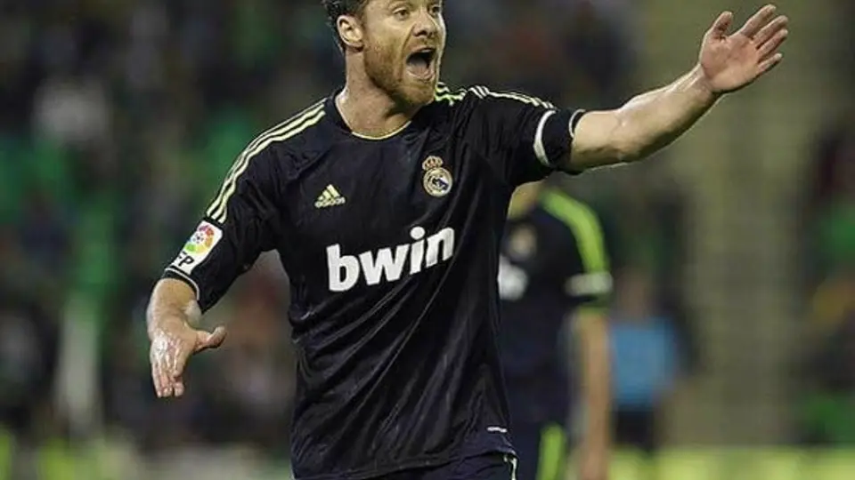Xabi Alonso elogia la actitud de Mourinho