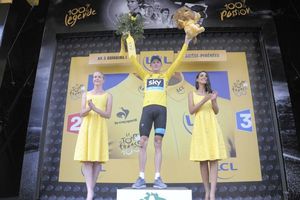 Froome domina la montaña y se viste de amarillo