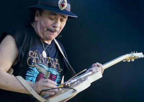 Santana tocará el himno oficial del Mundial en la clausura